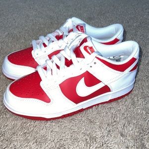 Nike Dunks (University Red)